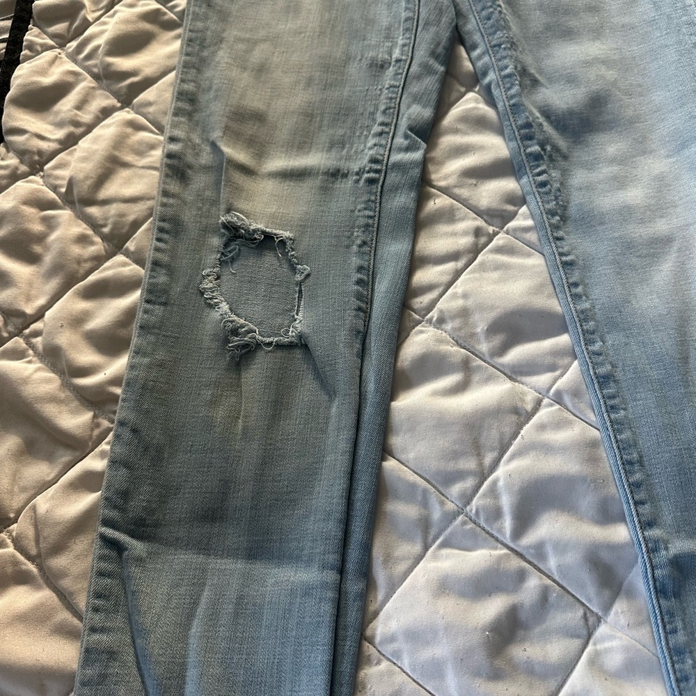 Stylish Light Blue Distressed Women Jeans